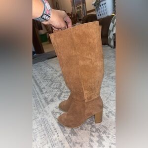 Women's Tan Suede Boots